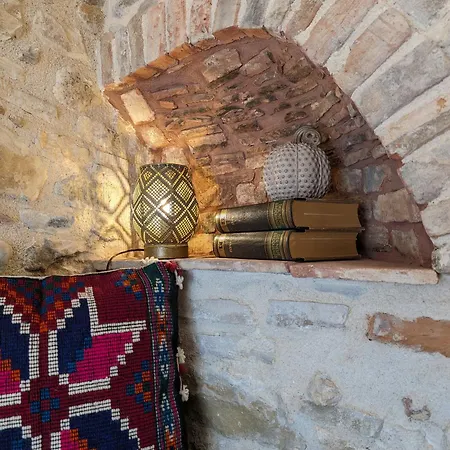 فندق مبيت وإفطار Passo Del Mattino Locati